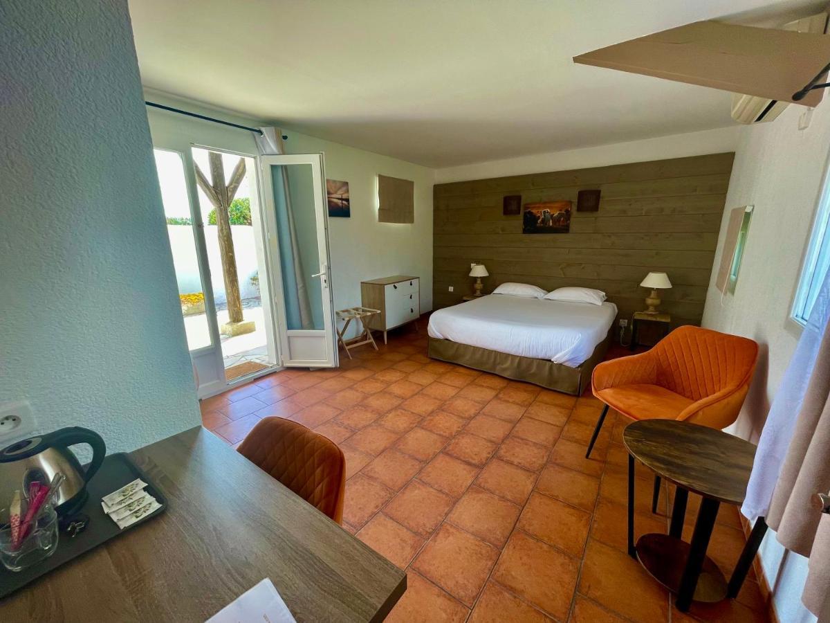 Mas Des Salicornes Hotell Saintes-Maries-de-la-Mer Exteriör bild