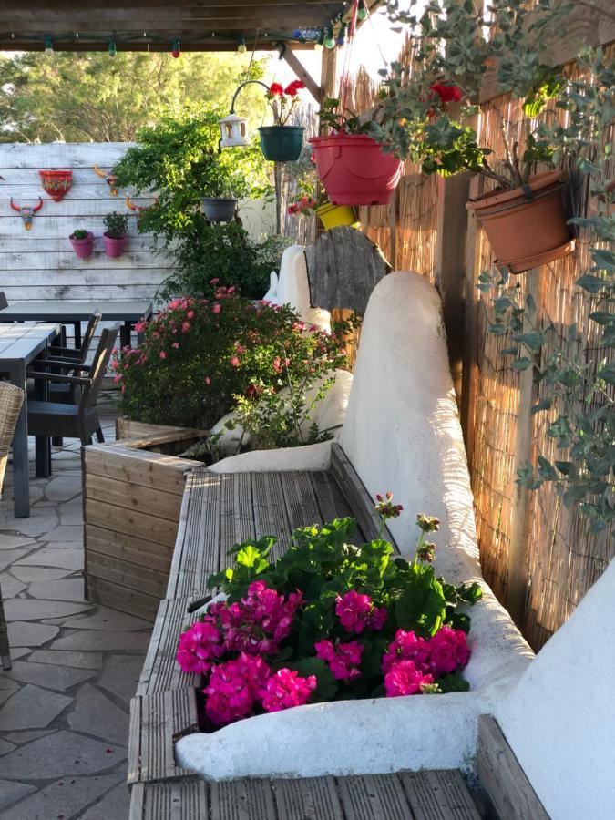 Mas Des Salicornes Hotell Saintes-Maries-de-la-Mer Exteriör bild