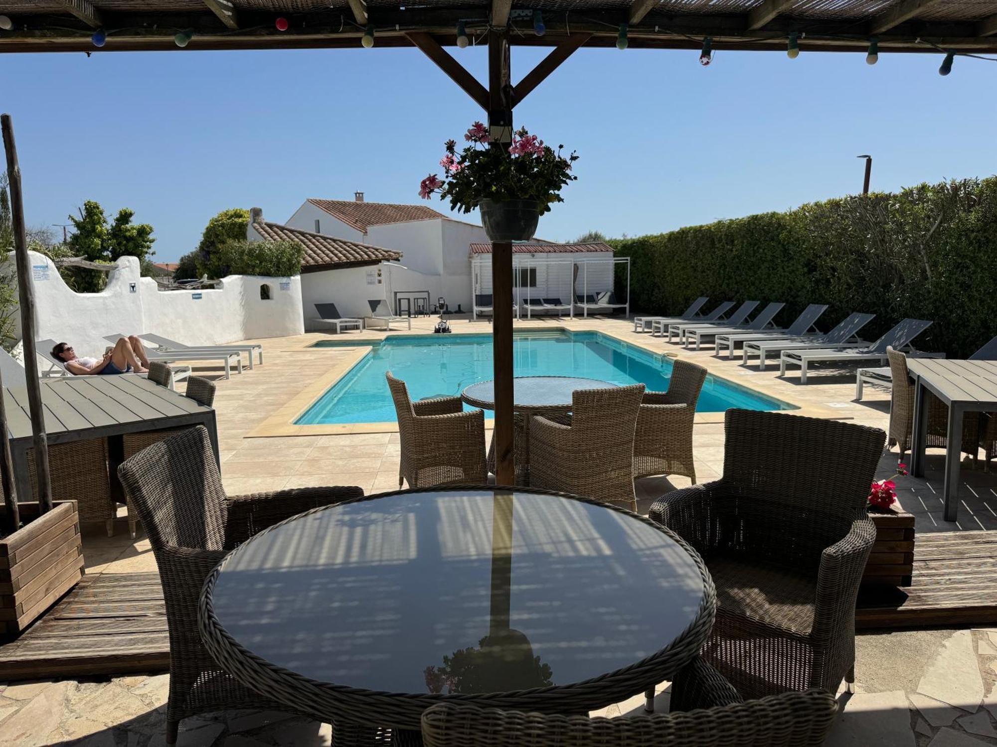 Mas Des Salicornes Hotell Saintes-Maries-de-la-Mer Exteriör bild