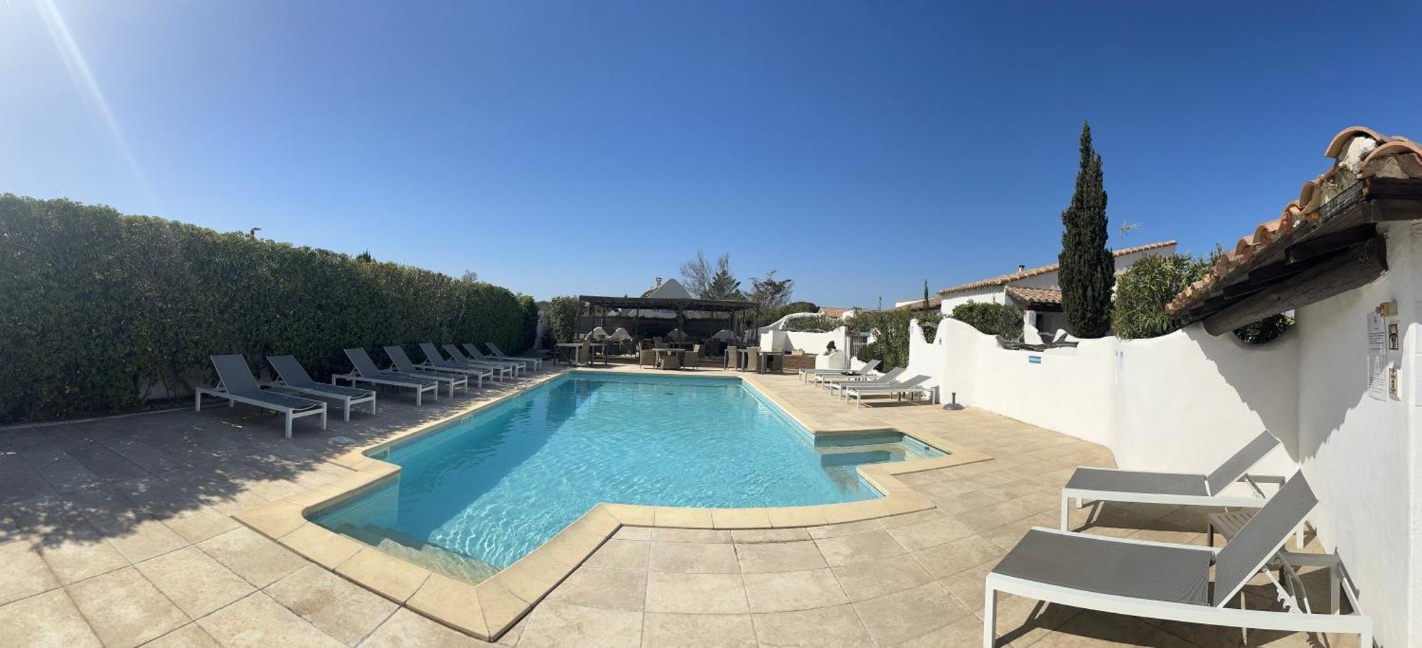 Mas Des Salicornes Hotell Saintes-Maries-de-la-Mer Exteriör bild