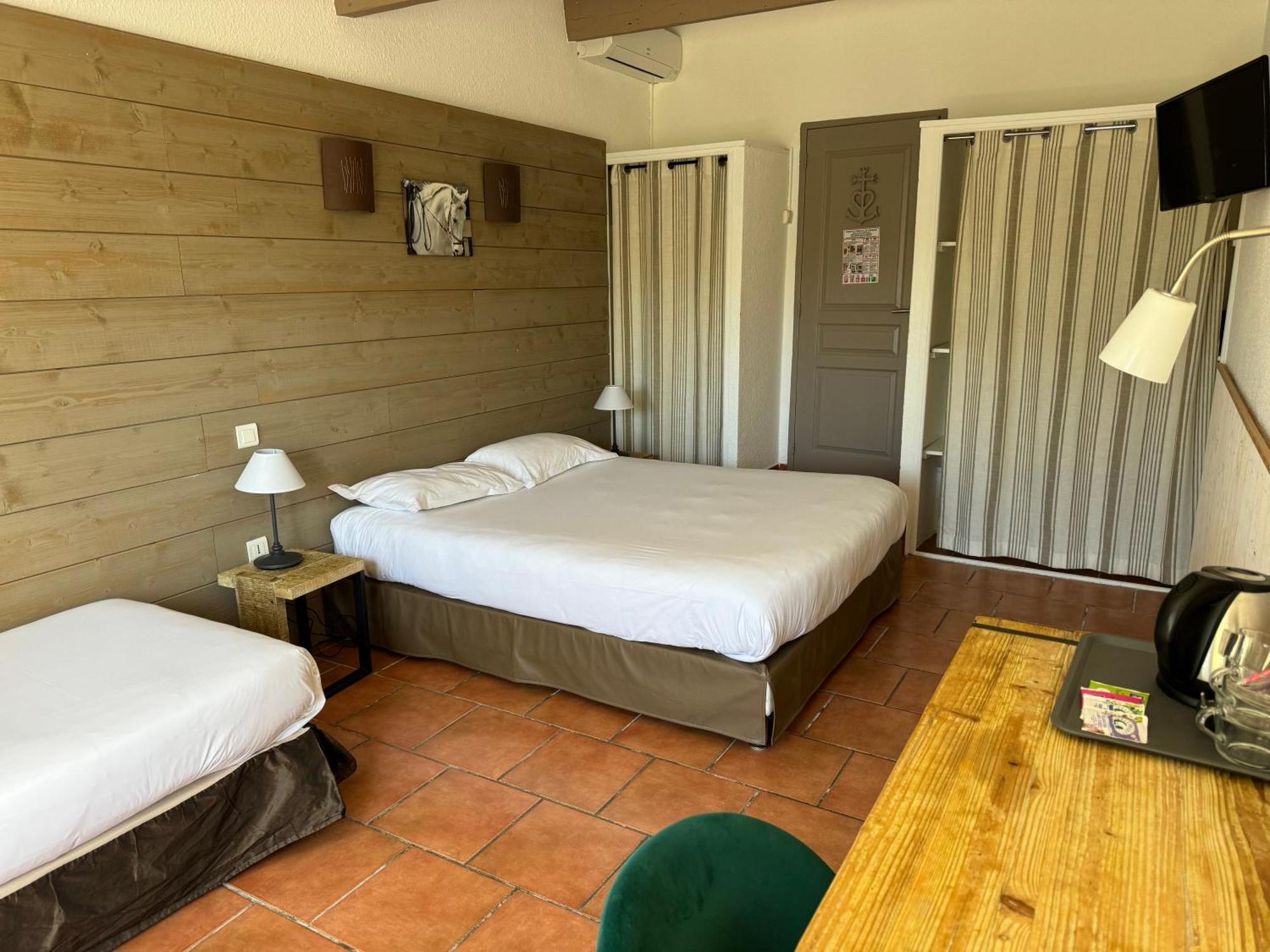Mas Des Salicornes Hotell Saintes-Maries-de-la-Mer Exteriör bild
