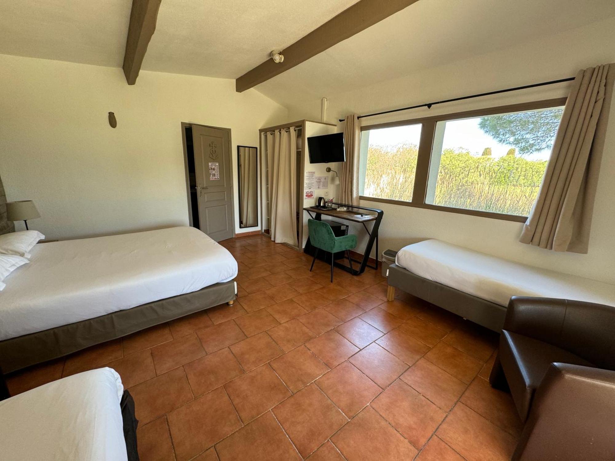 Mas Des Salicornes Hotell Saintes-Maries-de-la-Mer Exteriör bild